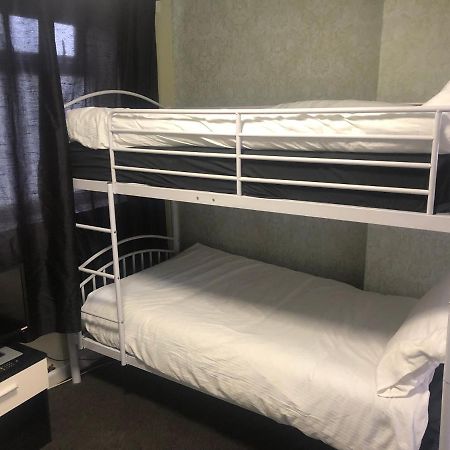 Ultimate Family Guest House Blackpool Buitenkant foto